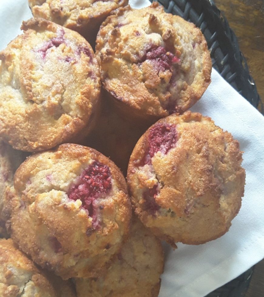 Low Carb Raspberry and Macadamia Muffins