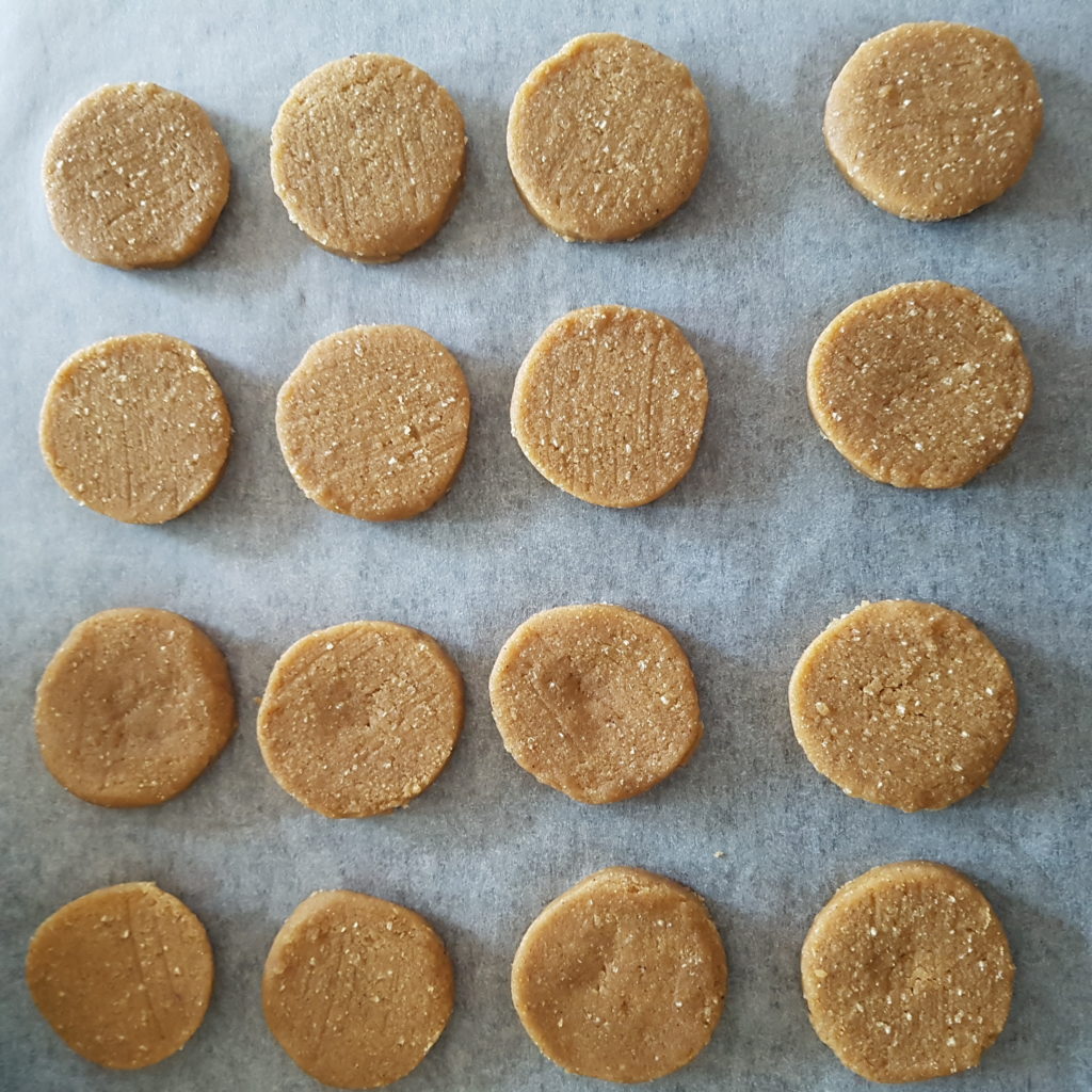Low Carb Ginger Cookies