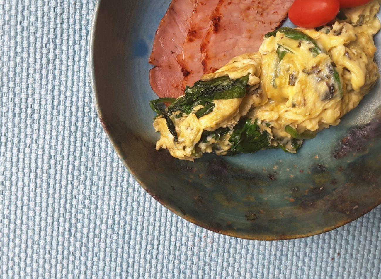 Keto Soft Scrambled Eggs with Spinach + Marinated Onions - Tastes Lovely