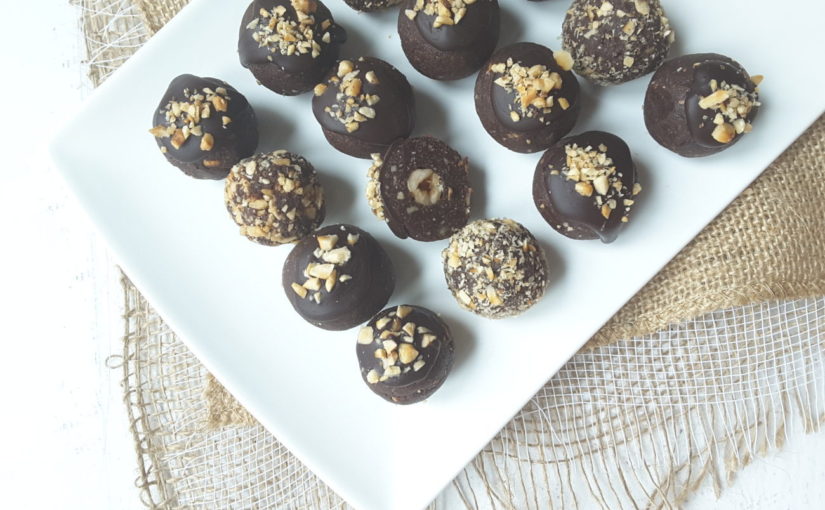 Low Carb Hazelnut Chocolate Bliss Balls