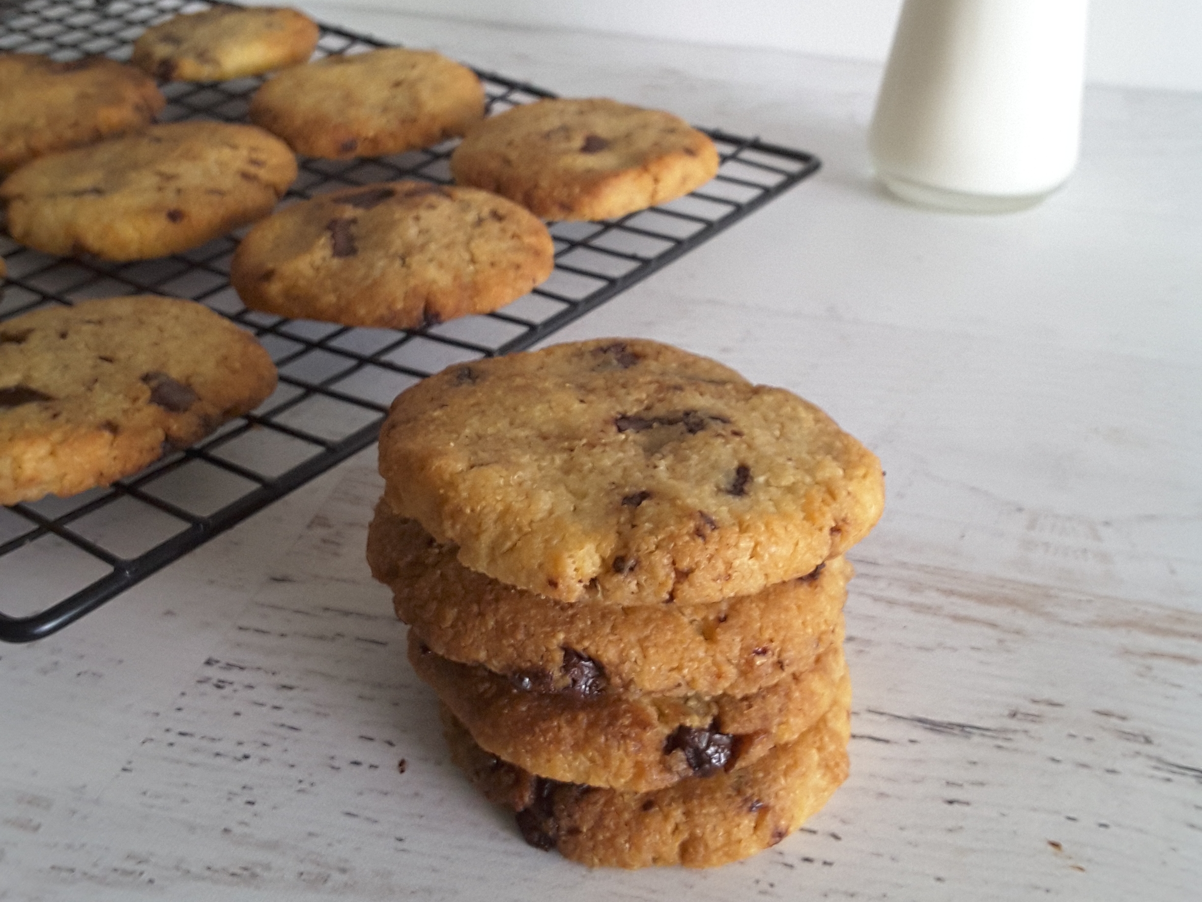 Low Carb Chocolate Chip Cookie