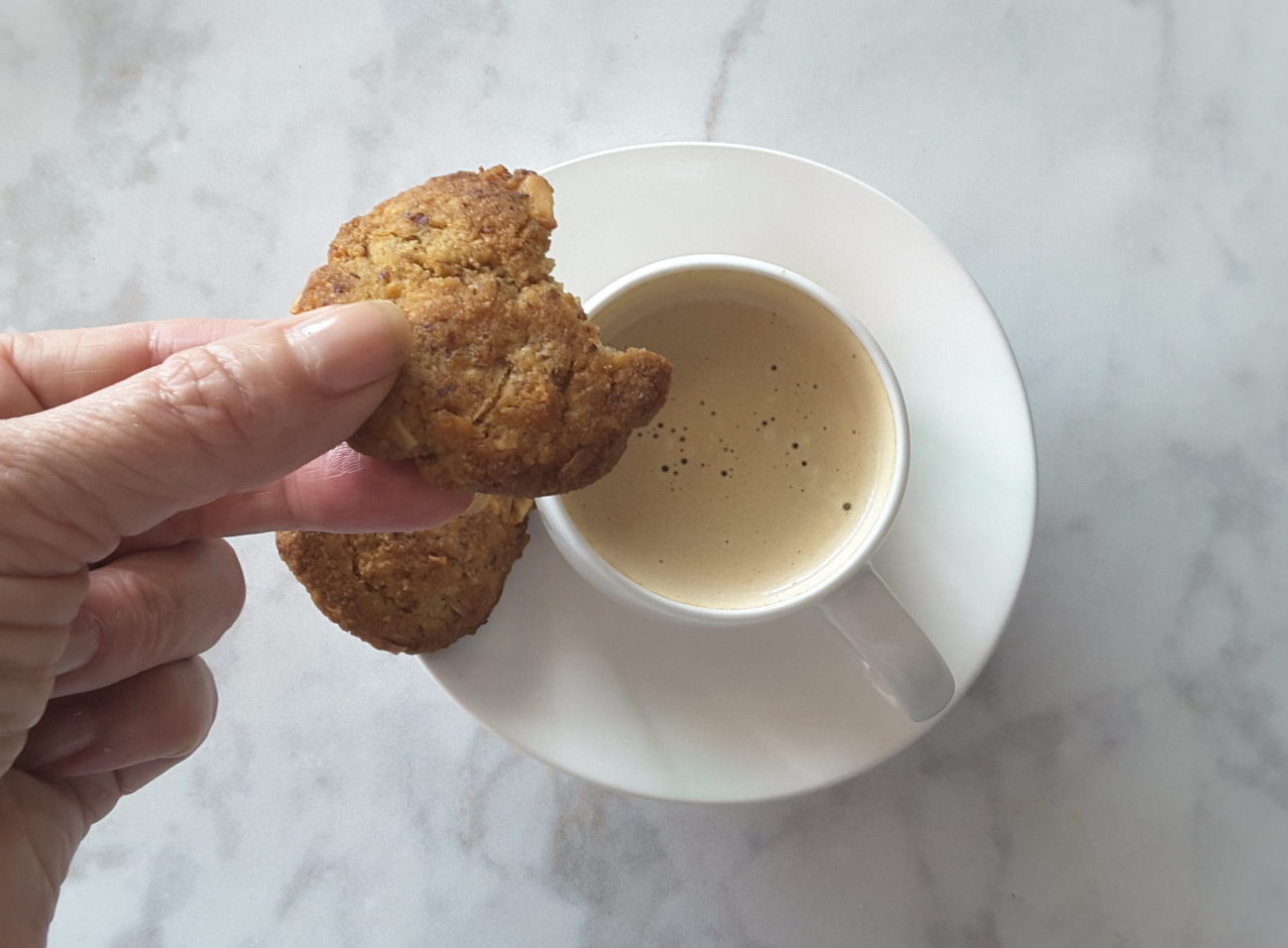 Low Carb Anzac Biscuits