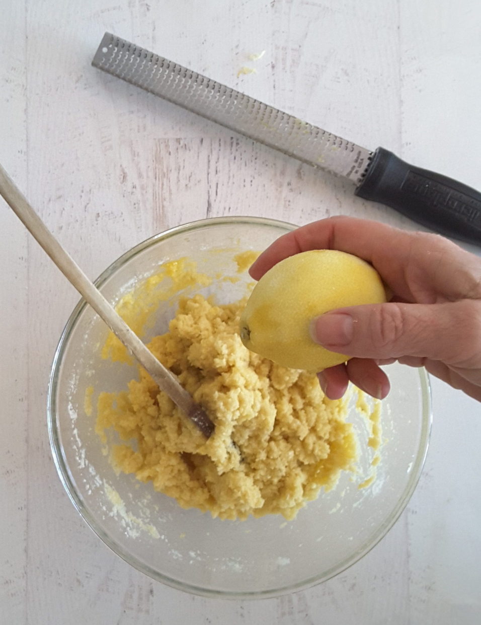 Sugar Free Lemon Coconut Bars