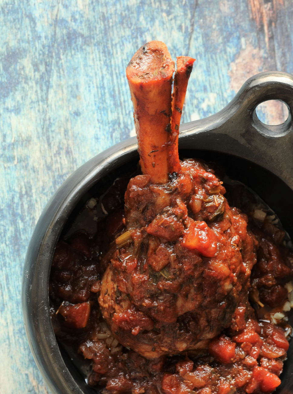 slow cooker lamb shanks in red wine