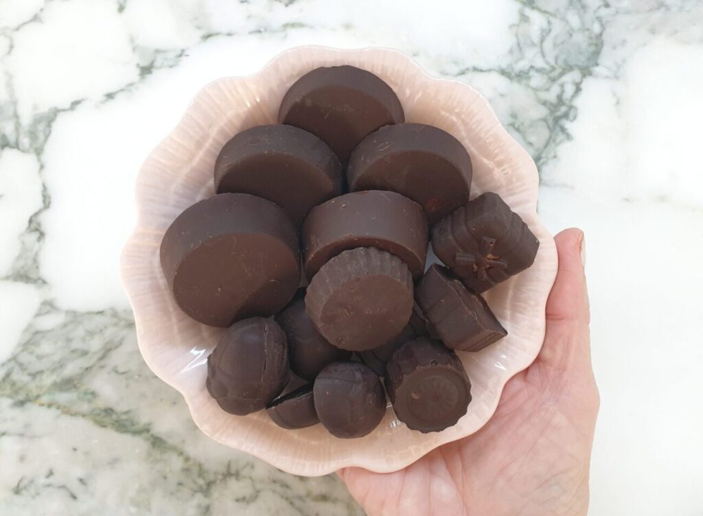 Keto Caramel Chocolate Cups