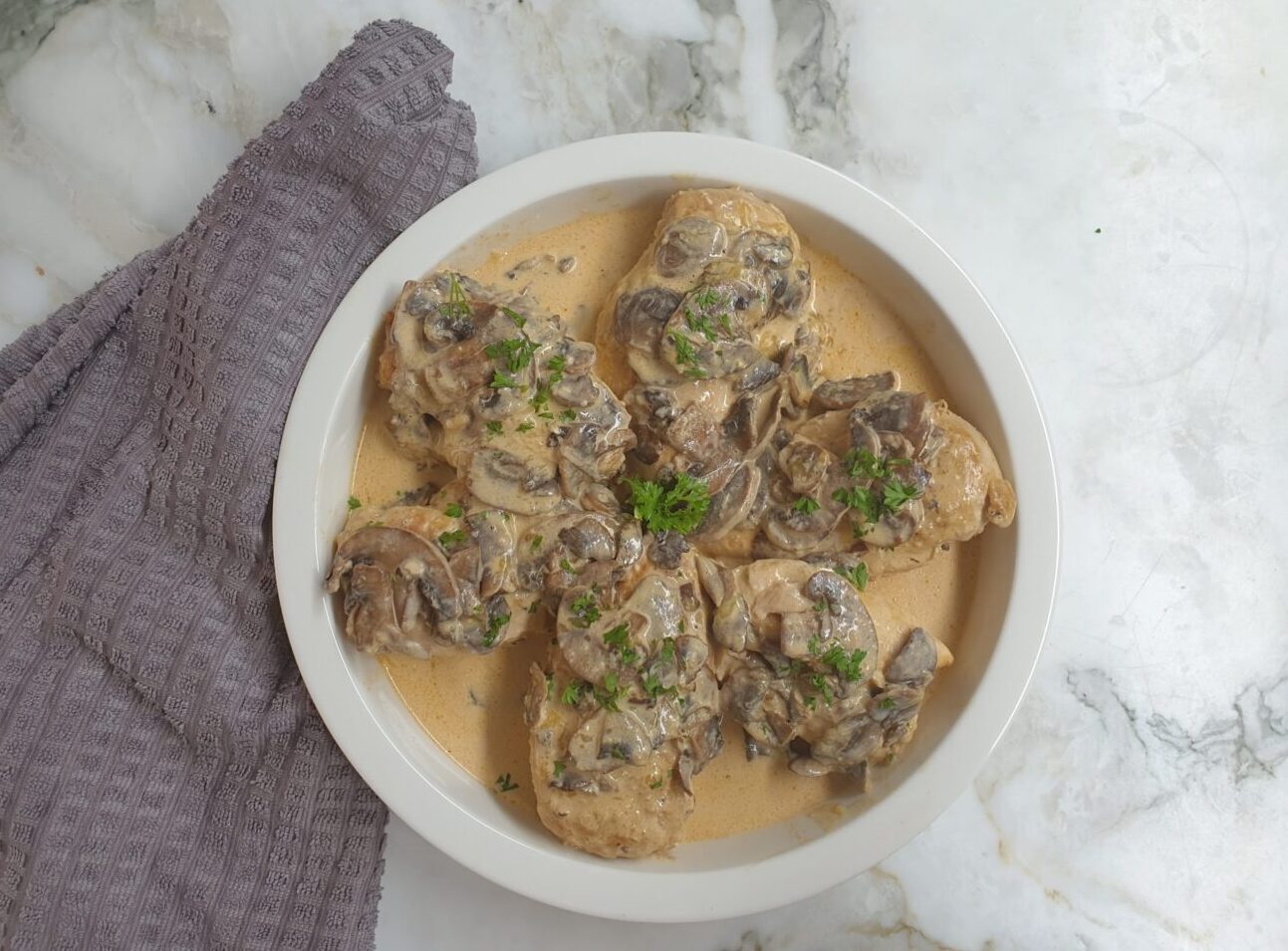 Creamy mushroom keto chicken casserole