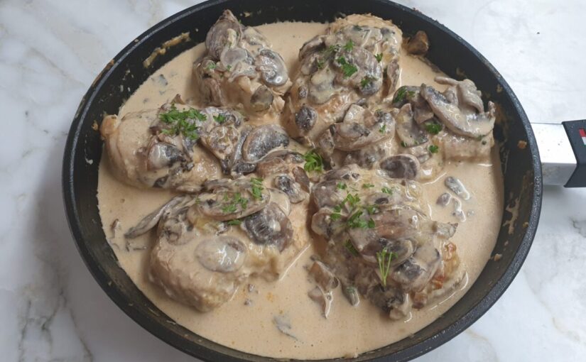 Creamy Mushroom Keto Chicken Casserole
