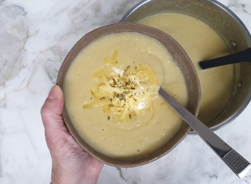 Cauliflower Leek Soup