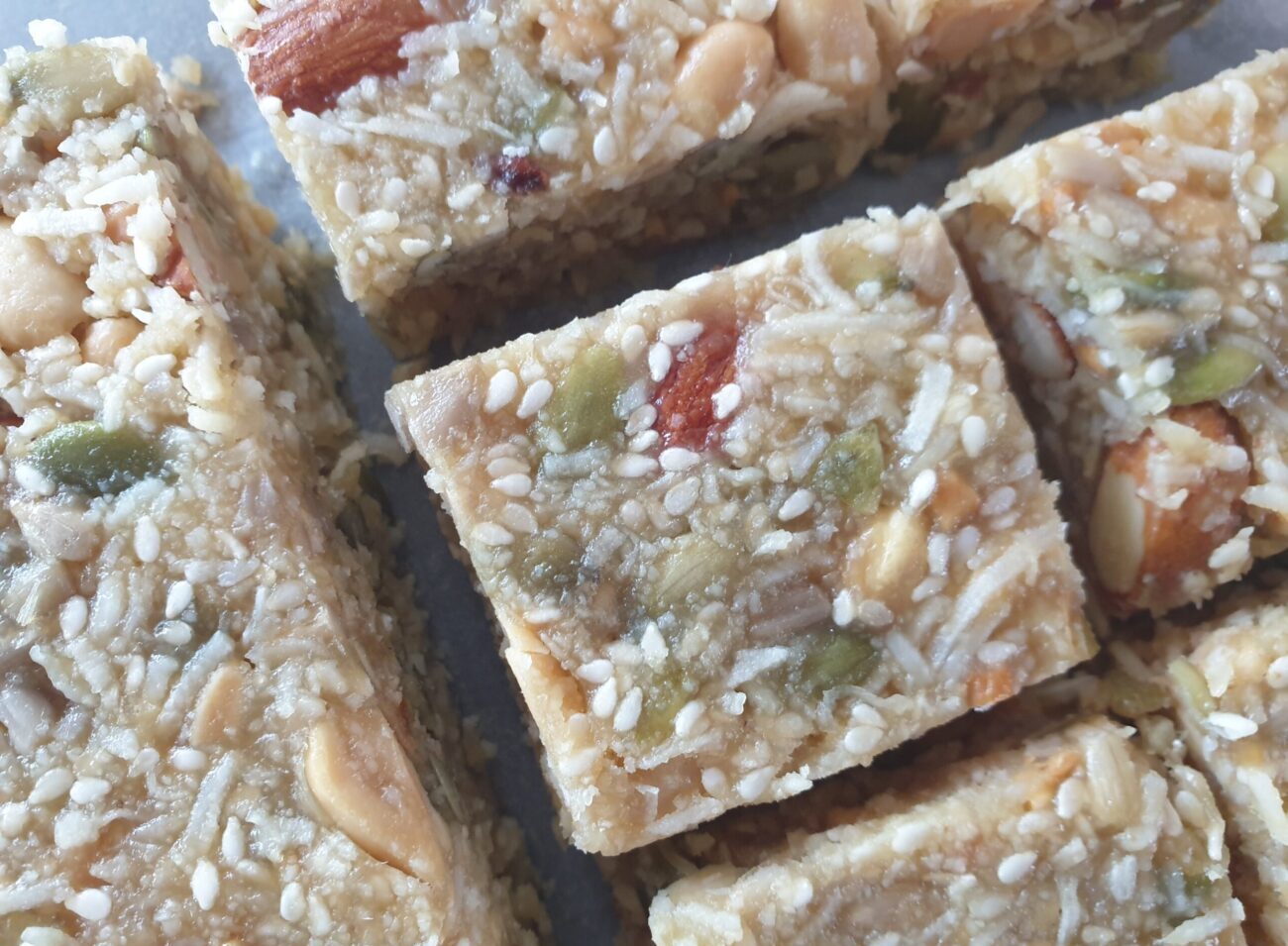 No Bake Keto Muesli Bars