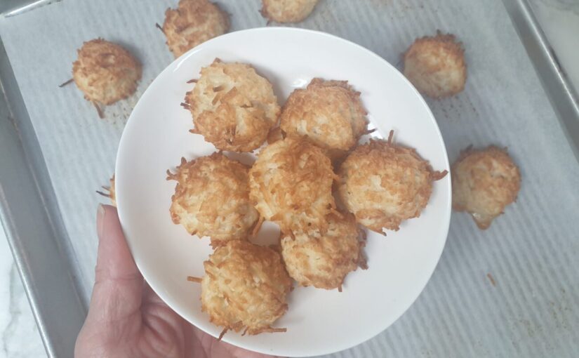 Keto Coconut Macaroons